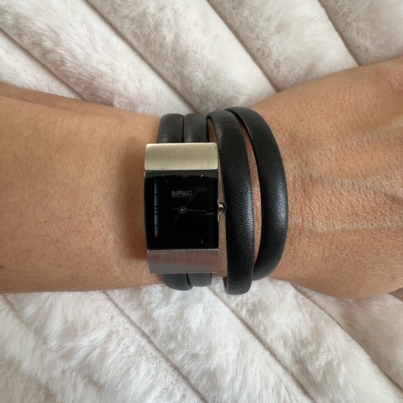 Buffalo Double Wrap Watch - Picture 4 of 11